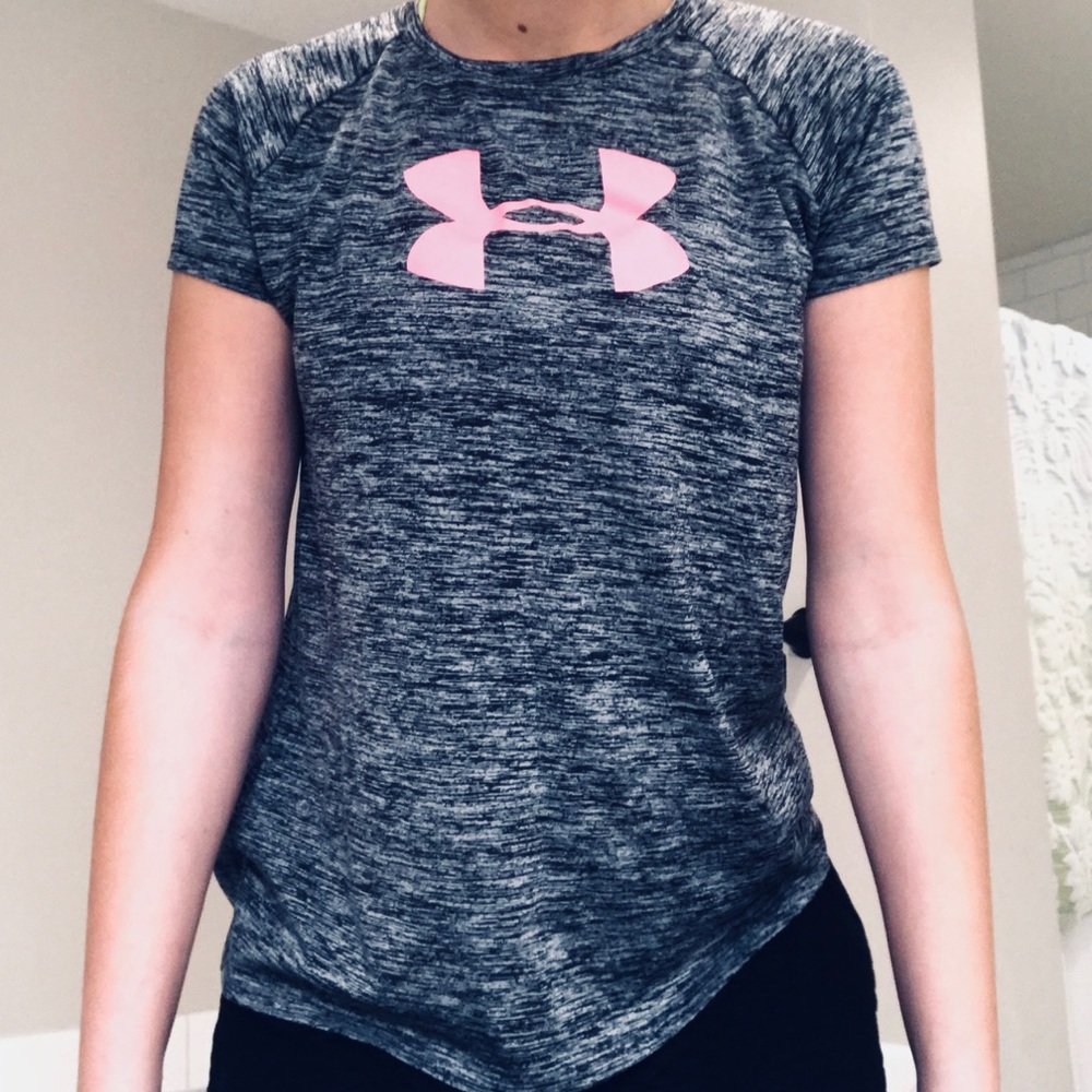 Under Armor Gray Dryfit shirt